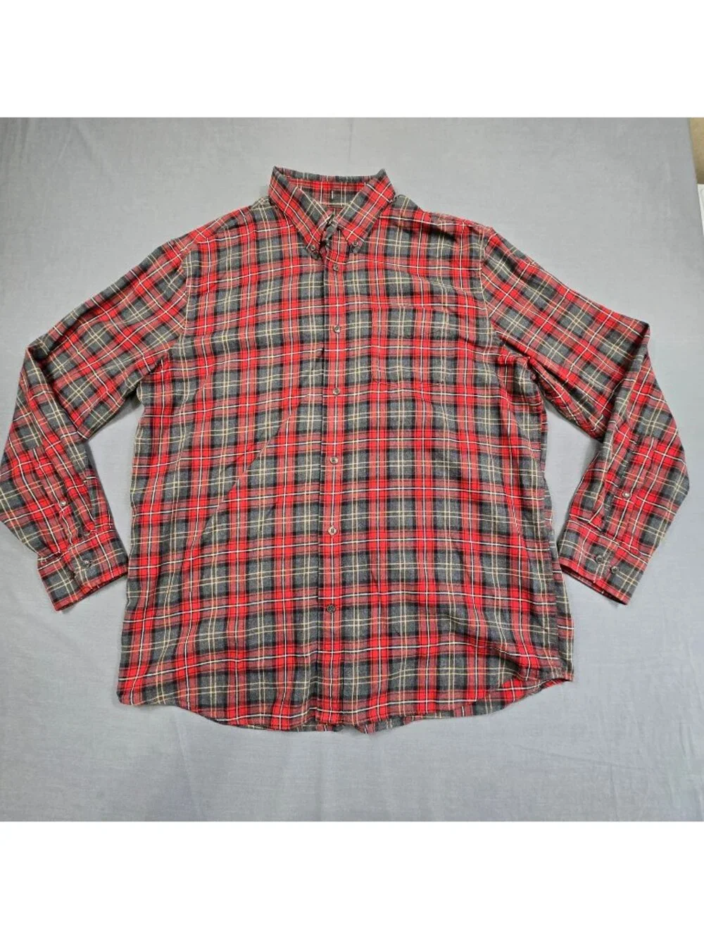Banana Republic Mens Large Plaid Long Sleeve Red/Black Shirt Standard Fit